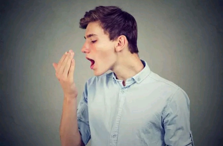 Cara menghilangkan bau mulut untuk selamanya