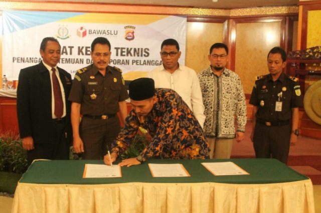 Penandatangan MoU Pilkada 2018