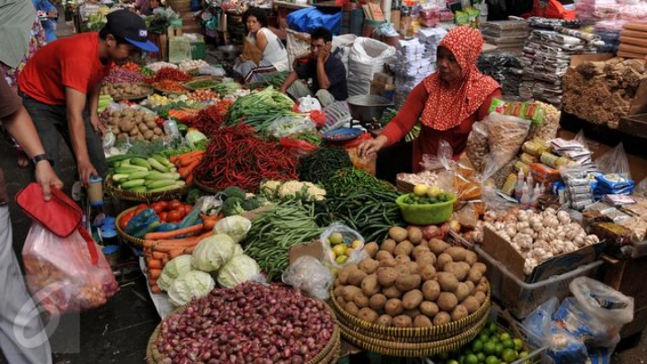 Jaga Stabilitas Harga Bulog dan  Tim Satgas Pangan Polres 