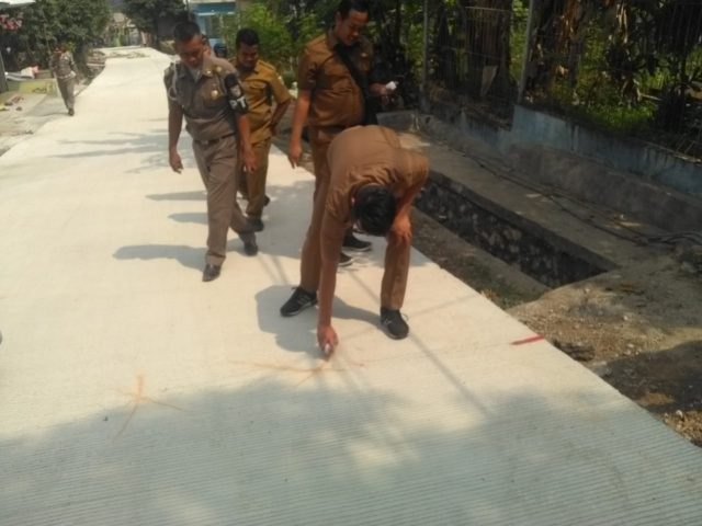 Cek kualitas jalan