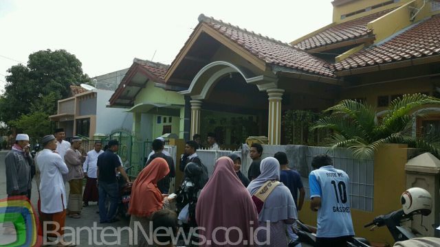 Warga mendatangi rumah korban Lion Air