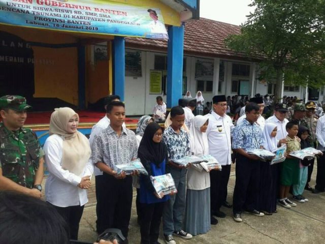 Bantuan sekolah