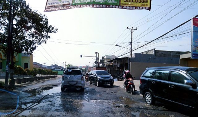 Jalan Rusak