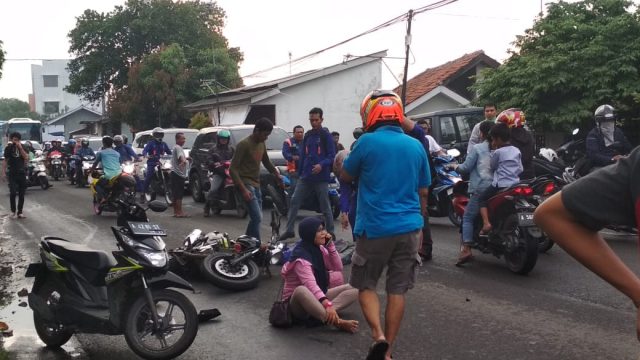 Lowongan Kerja Di Jalan Baru Kandang Roda Lowongan Kerja Supir Terbaru 2020 Jalan Berujung Kuburan Itu Di Cinangka Sawangan Depok