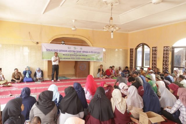 Ketua Harian YAICI Arif Hidayat saat memberikan edukasi terkait bahaya SKM di Lebak Bantan. YAICI bekejasama dengan Majelis Kesehatan PWA Banten Selasa (13 Agustus 2019)