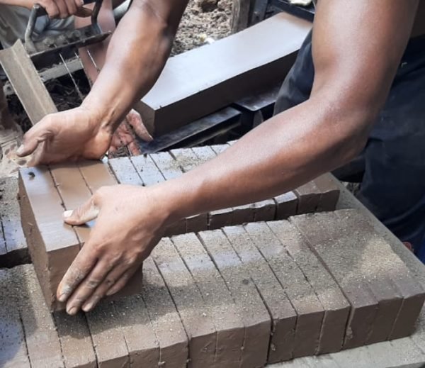 Melihat Proses Pembuatan Batu Bata Merah di Cilegon, Tetap Eksis Meski