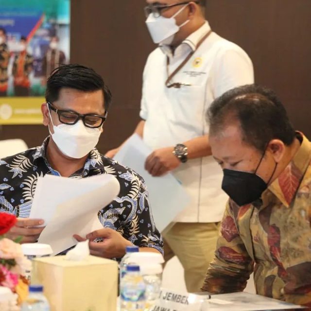 pemkab_pandeglang_19830101_p_2759047483613907371_3066215047_5_2759047477834054912_3066215047