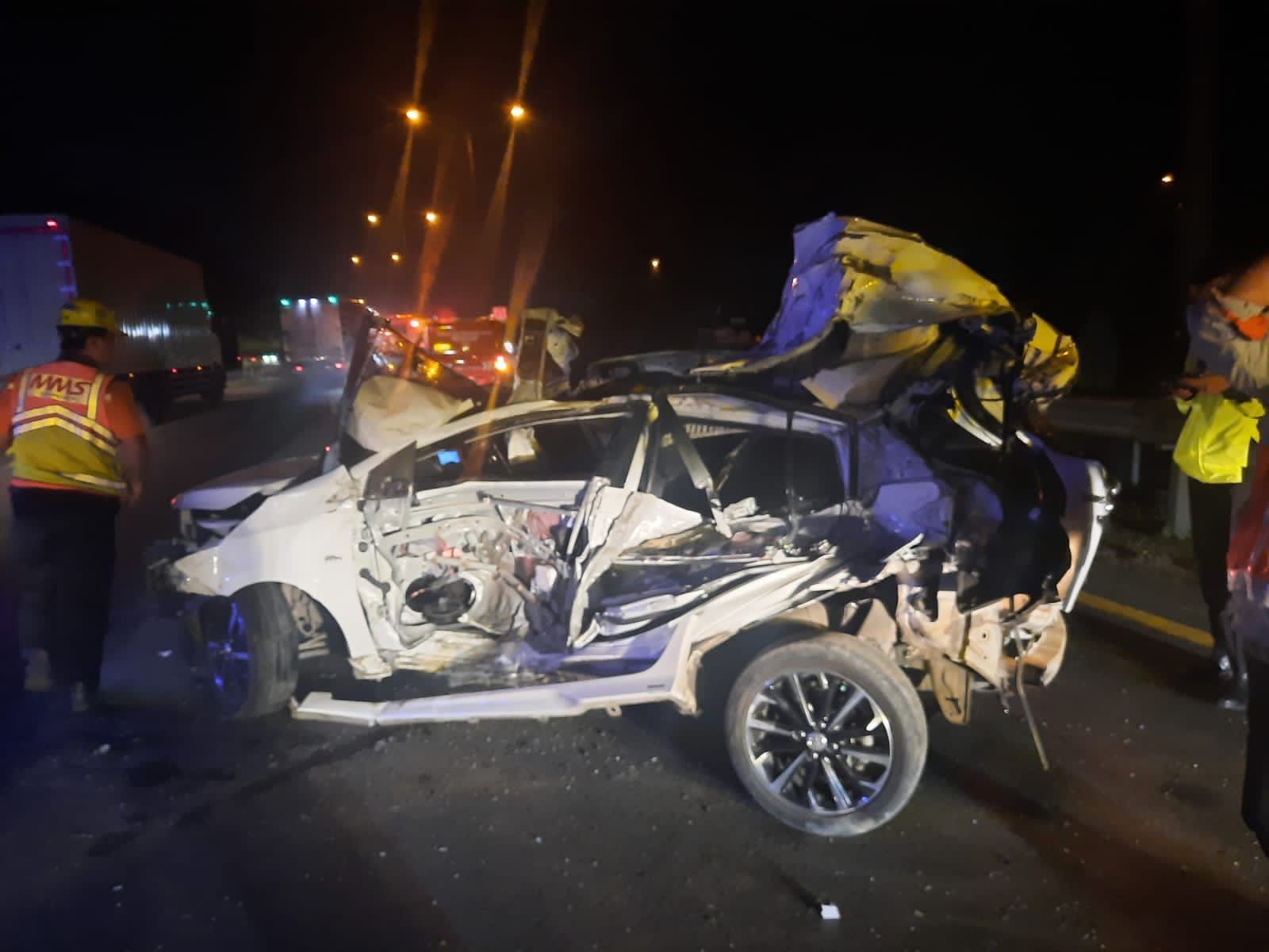 Sopir di Bawah Umur Alami Kecelakaan Tunggal di Tol Tangerang Merak