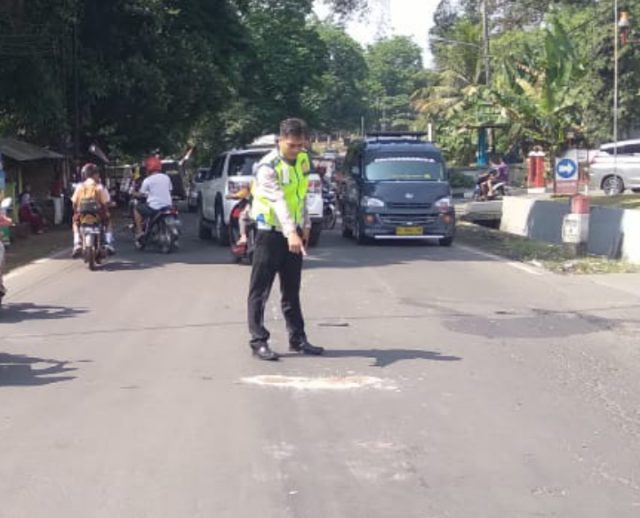Tabrakan Yamaha Mio vs Honda Versa di Pandeglang Banten, 2 Pemotor Luka-luka