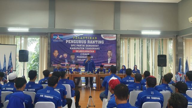 Dewan Pimpinan Cabang (DPC) Partai Demokrat Kabupaten Tangerang melantik pengurus Dewan Pimpinan Ranting (DPRt) di 29 Kecamatan di Kabupaten Tangerang, Rabu (28/12/2022).