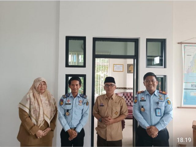 Pihak Lapas kelas III Rangkasbitung Kanwil Kemekumham Banten kunjungi Dinas Pendidikan Kabupaten Lebak, Senin (16/1/2023).
