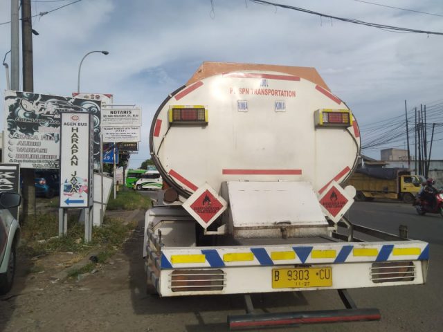Lokasi kecelakaan Lokasi kecelakaan di Jalan Raya Serang - Jakarta, Kampung Asem, Kecamatan Kragilan, Kabupaten Serang.