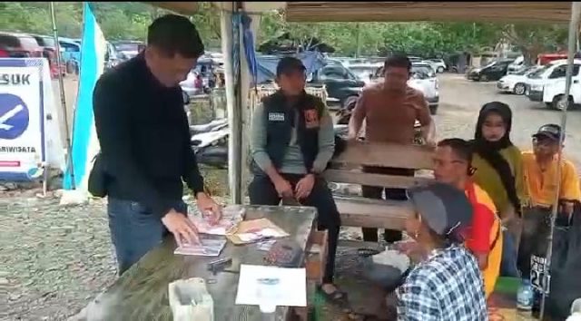 Pungli wisata Satgas Gakum Operasi Ketupat Maung 2023 Polres Pandeglang mengungkap praktek Pungutan Liar (Pungli) di dua lokasi wisata yang ada di Kabupaten Pandeglang.