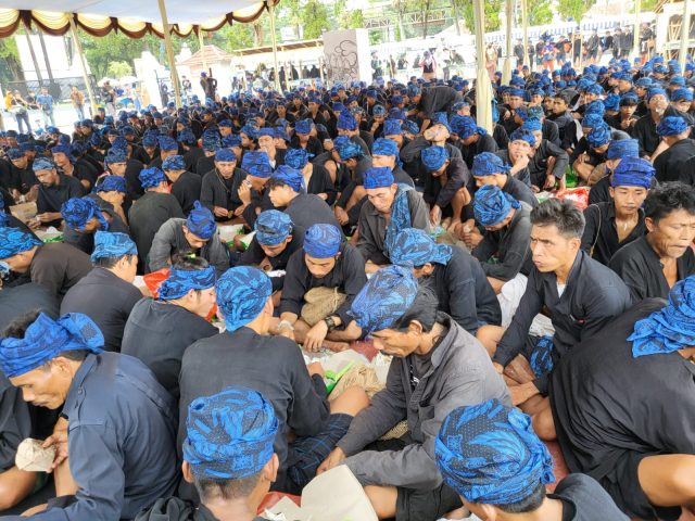 Tampak ribuan masyarakat Baduy sudah berdatangan di Kota Serang, Sabtu 29 April 2023 pagi.