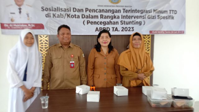 Dinas Kesehatan Provinsi Banten mensosialisasikan pentingnya pemberian obat tablet tambah darah bagi siswi sekolah di Kecamatan Taktakan, Kota Serang.