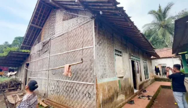Bedah rumah